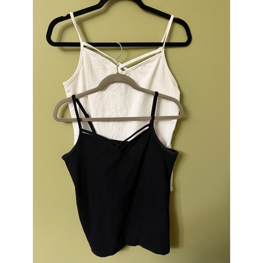 Torrid Size 2 Black White Cami Lattice V-Neck Camisole Tank Top Bundle